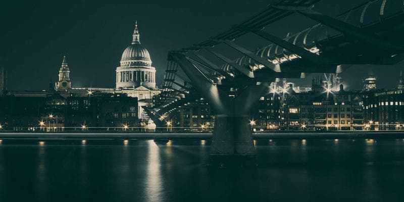 अर्धचंद्र आकाश